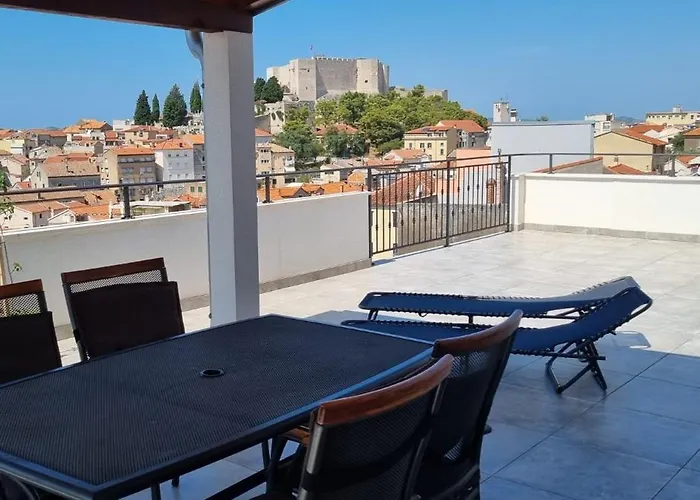Apartman Bebe In Old Town- With Free Parking